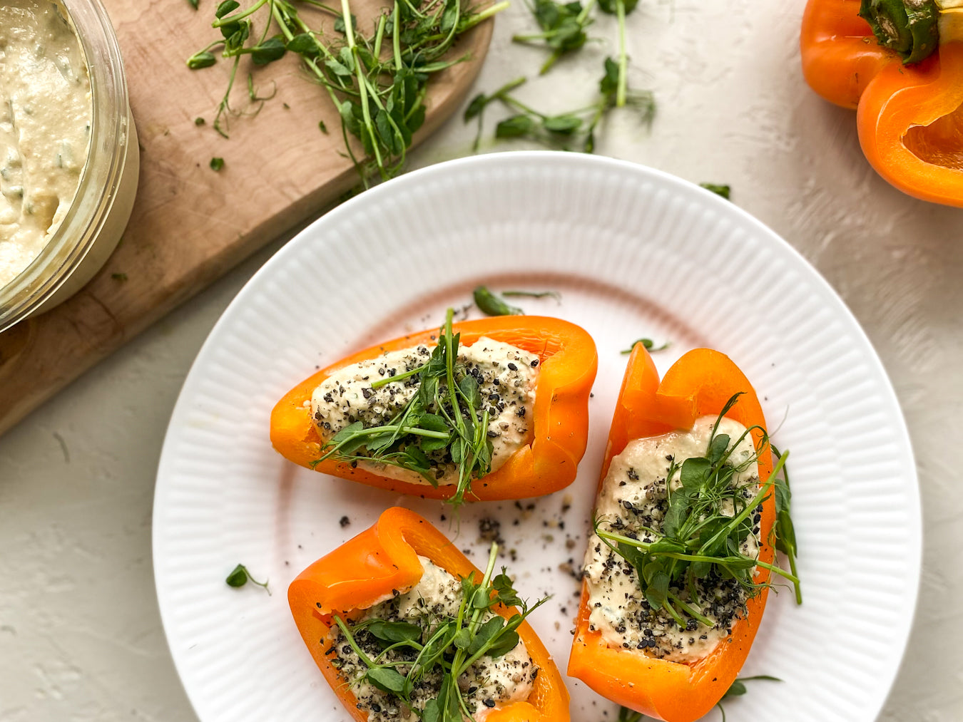 Hummus Pepper Boat Snack Recipe