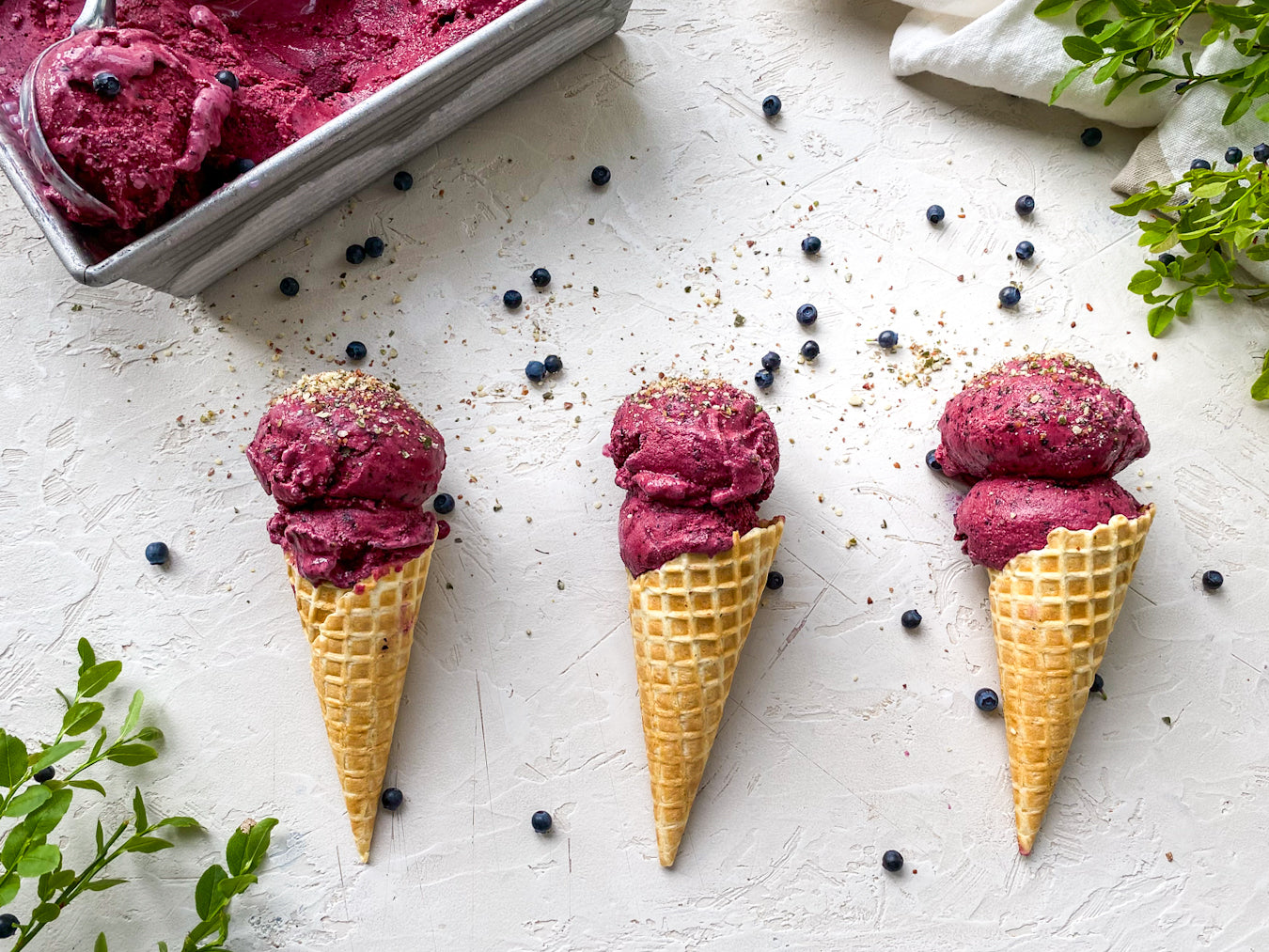 4-Ingredient Blueberry Fro-Yo Recipe