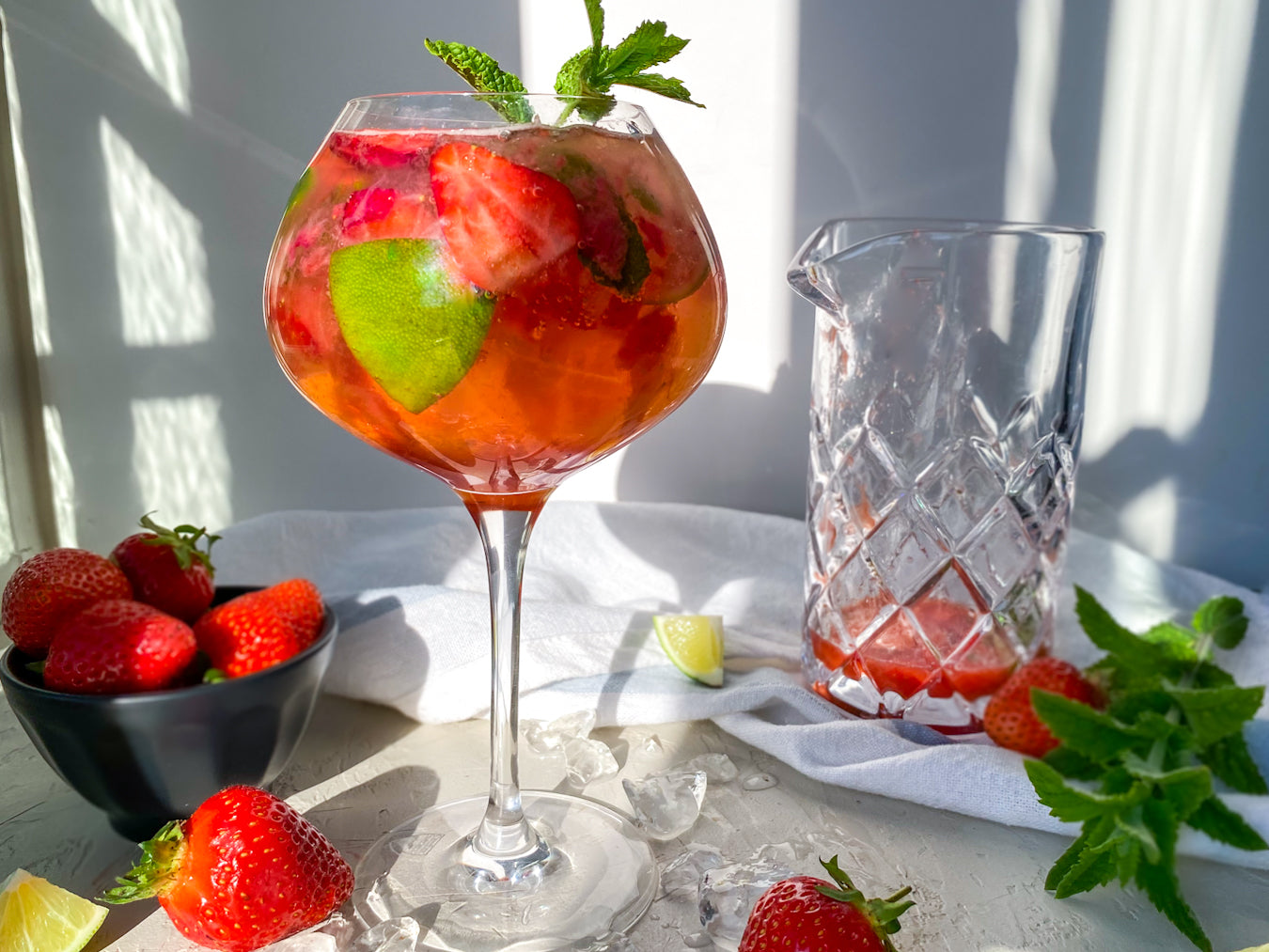Alcohol-Free Strawberry Mint Mojito Recipe
