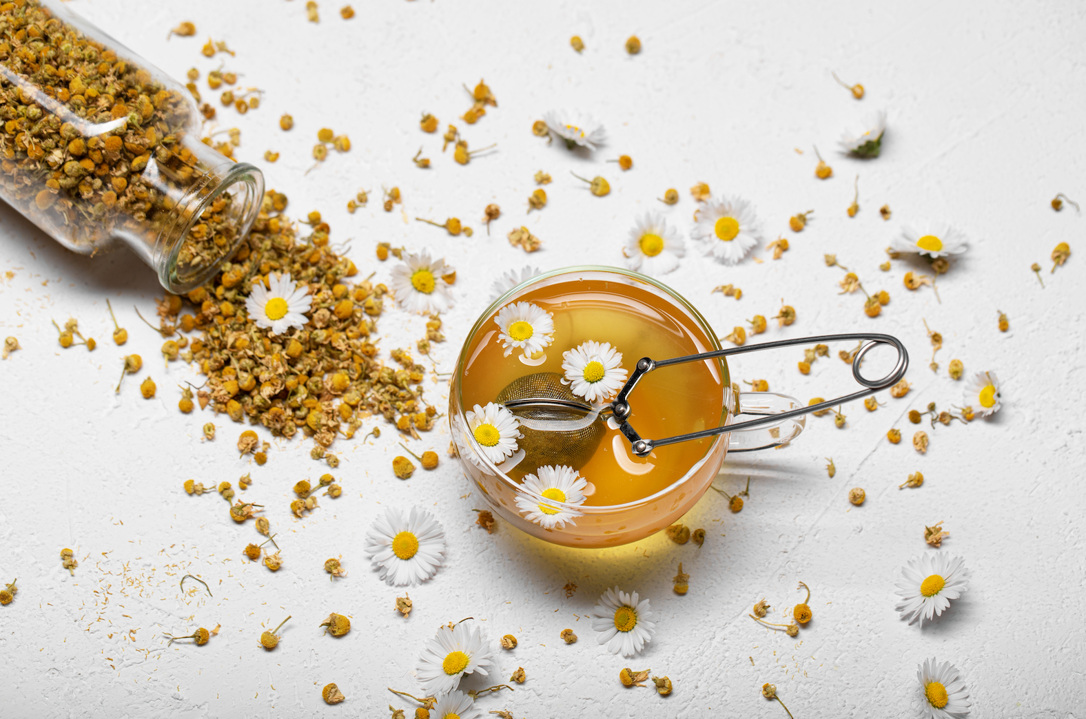 5 Reasons We Love Chamomile